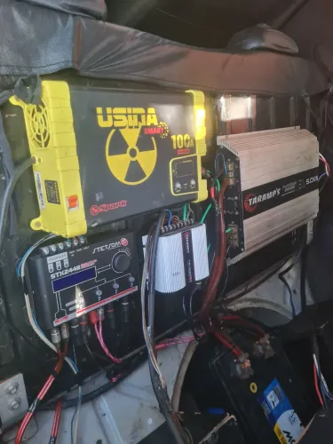 Vendo/ troco som automotivo