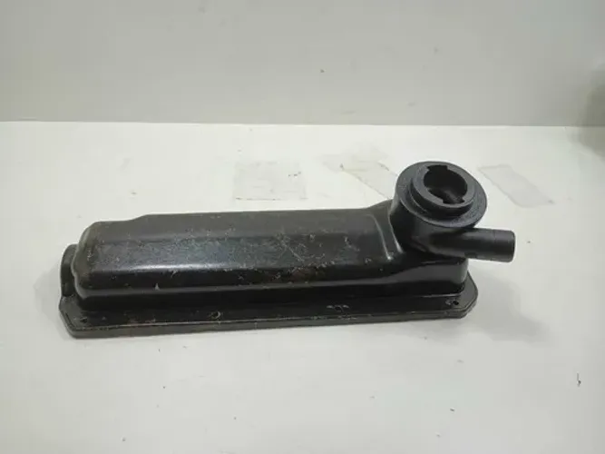 Tampa Cabeçote Volkswagen Golf 1.6 Sr 1999/2001