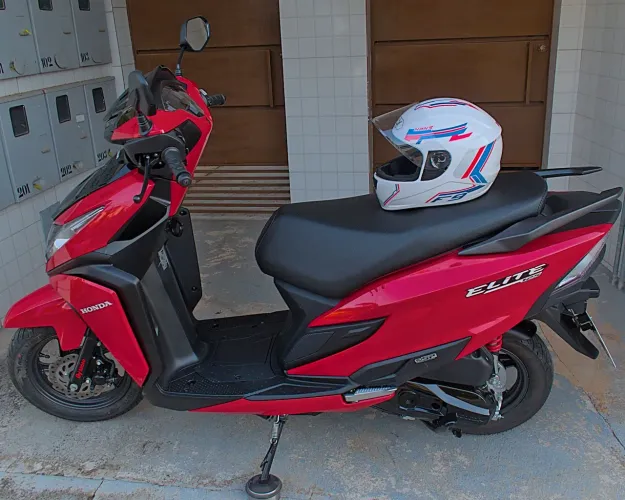 MOTO HONDA ELITE AUTOMÁTICA 