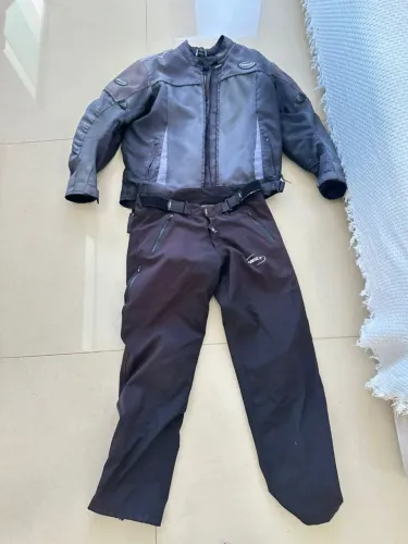 JAQUETA E CALÇA COM PROTECAO HELT