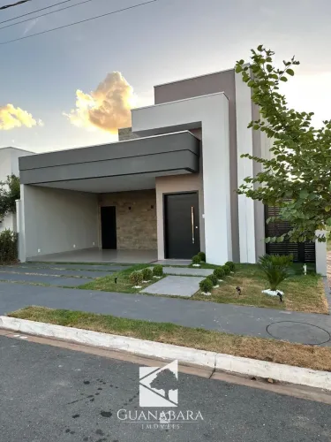 Casa à venda no Condomínio Primor das Torres - 148 m², 3 suítes, piscina