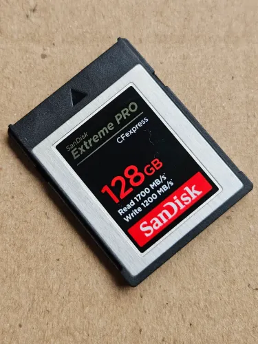 Cartão CFEXPRESS SanDisk 128gb para Nikon Z6 Usado