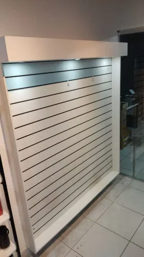 Expositor/vitrine/armário canaletado com led