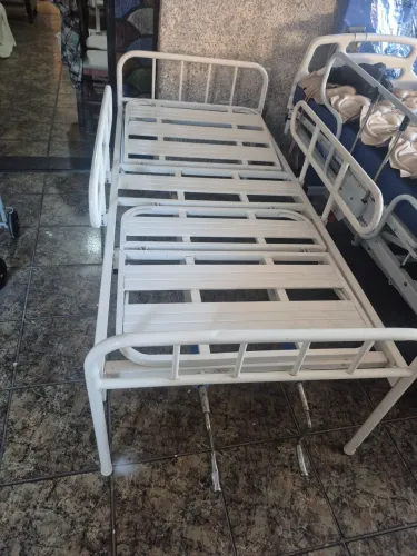 Cama hospitalar c colchão Dellamed