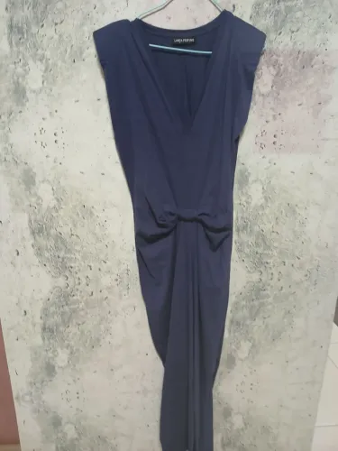 Vestido azul sofisticado