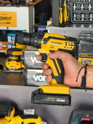 Furadeira Parafusadeira PFV012 Bateria 12V Bivolt 3/8" Vonder - Parcelado em até 10x 