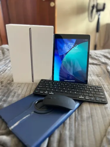 ipad gen9, 64gb, Prata. Caixa, fonte original, teclado e mouse bluetooth, capa e película