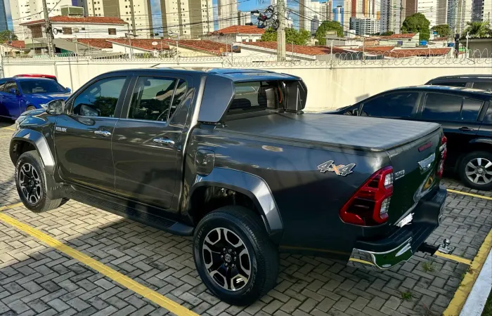 Toyota Hilux CD SRX Plus 4X4 2.8 TDI Die. Aut. 2025
