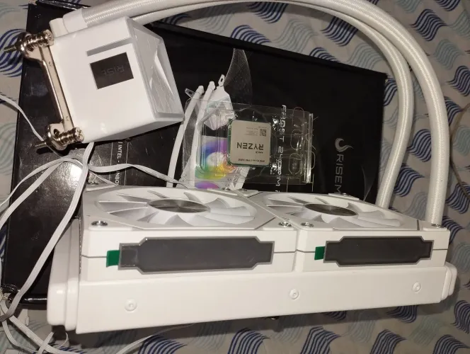 Water cooler + Ryzen 5 pro (descrição)