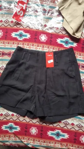 Short Alfaiataria na etiqueta