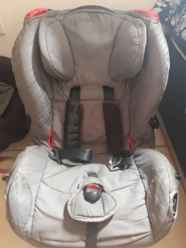 Cadeirinhas infantil.