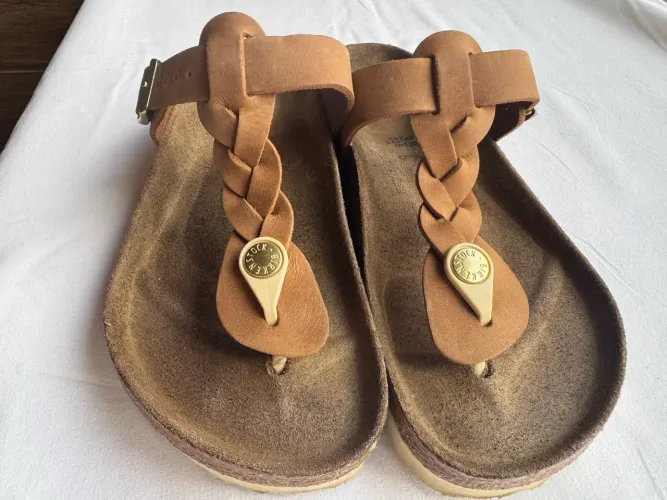 Birkenstock Gizeh braided cognac comprada a menos de um mês.
