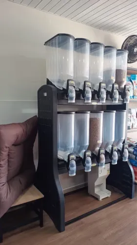 Dispenser ração comercial