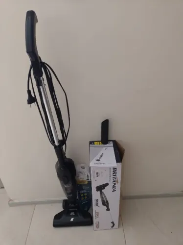 ASPIRADOR DE PÓ COM GIRO 360 NA CAIXA COM MANUAL