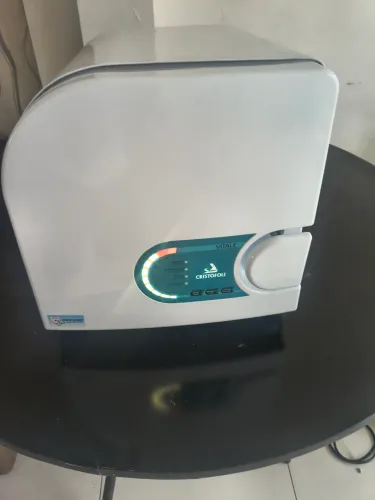 Vendo autoclave odontologica   cristofoli 12 litros revisada  ,com laudo e garantia  