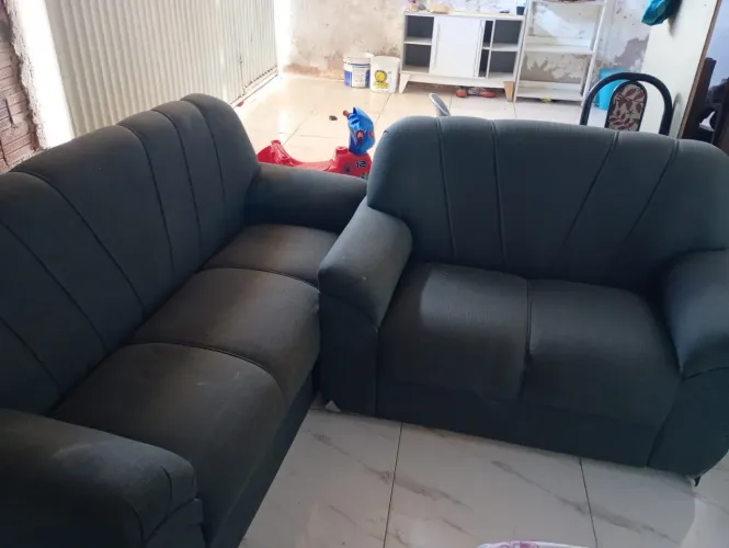 Vendo sofá confortável em ótimo estado