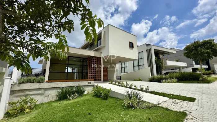 Casa de 3 quartos, 384m² no bairro São Pedro, em Juiz de Fora