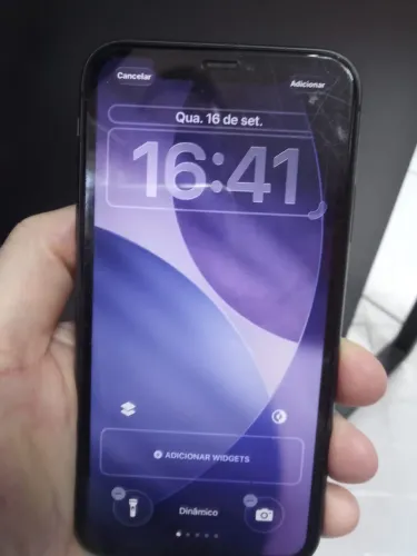iPhone 11 64GB único dono em ótimo estado de conservação