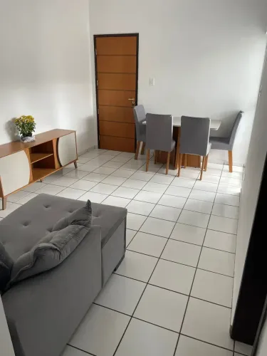 Imóvel para aluguel possui 57 metros quadrados com 2 quartos em Jardim Eldorado - São Luís