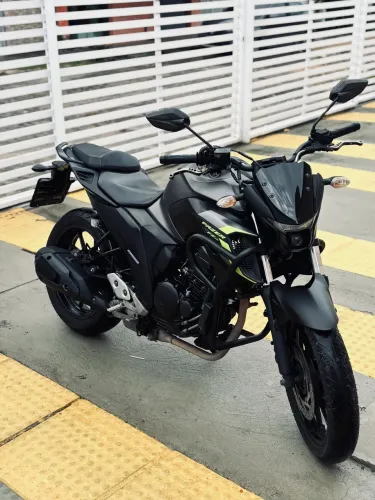 FAZER 250 2023/24