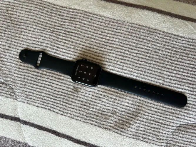 Apple Watch Series 5 - 44mm
