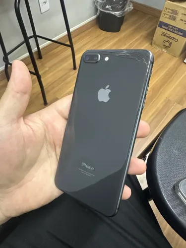 iPhone 8 Plus 
