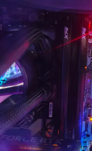 VENDO MEMORIA XPG 16GB DDR5 6000MHZ