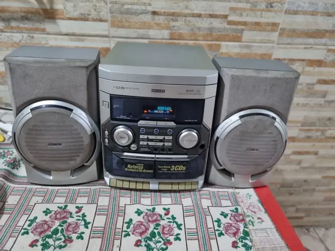 Som Philips