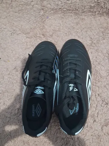 Tênis novo original da marca 35 $50,00