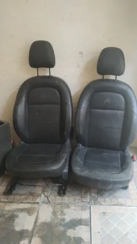 São os quartos banco Citroën c3