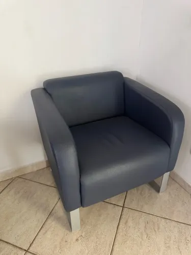 2 poltronas azuis