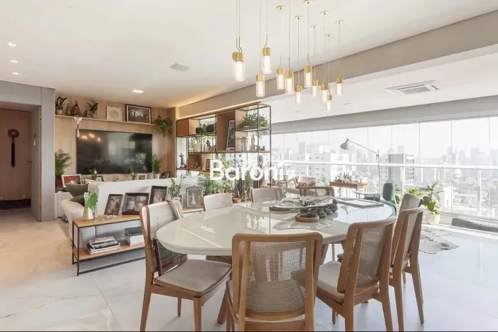 Apartamento à venda no Brooklin. Baroni Imóveis, imobiliária em Moema, especializada em co