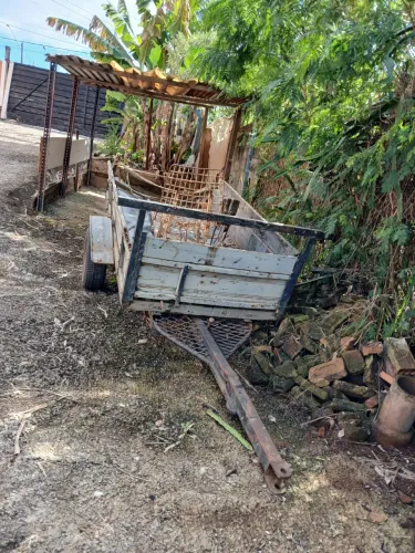 Carreta em bom estado