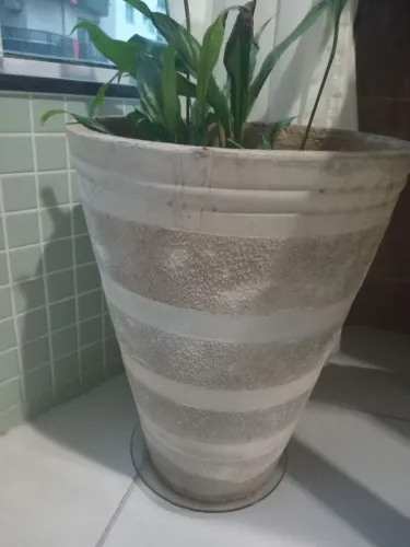 IMPERDIVEL Vasos de concreto. 4Unid.