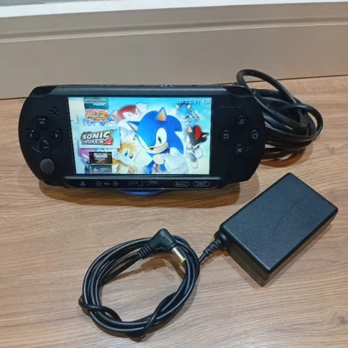 PSP Street E1000/E1004 - Original (Usado)