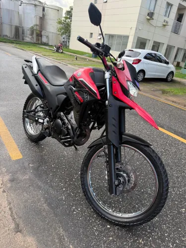 Yamaha Lander 250 ABS 2023 - Vermelha (Impecável)