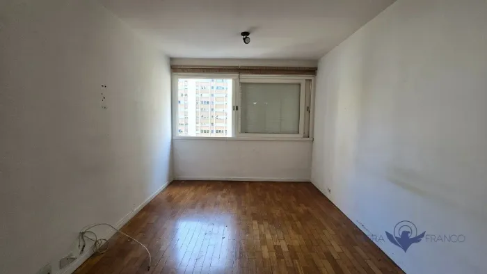 Studio com um dormitório integrado com a cozinha de 27m2 com uma vaga na garagem - Jardins