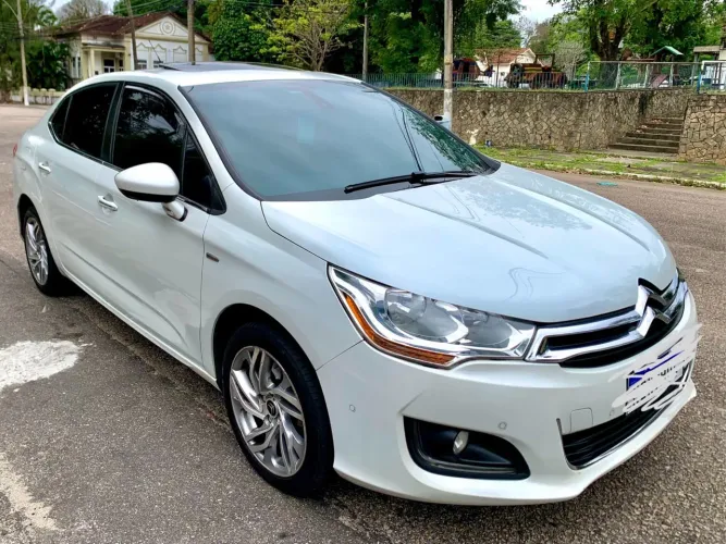 Citroen C4 Lounge Exclusive 1.6 Turbo Flex Aut. 2015