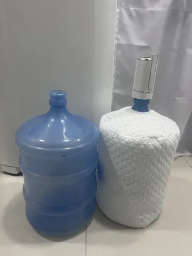 Galão de 20 litros com bomba d?água