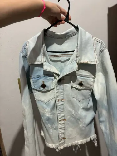 JAQUETA JEANS CROPPED