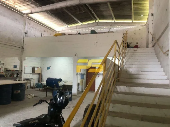 Galpão à venda, 227 m² por R$ 600.000 - Loteamento Parque Esperanca - Cabedelo/PB