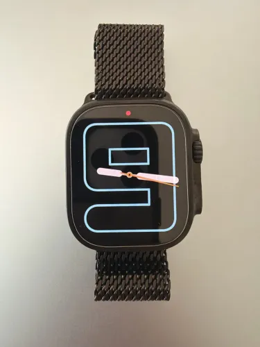 Apple Watch Ultra 3 49mm Black Titanium + Pulseira Milanesa Loop.