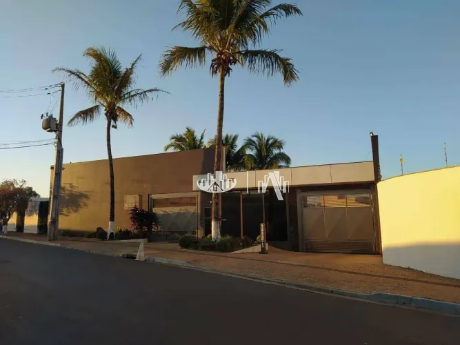 Casa com 3 quartos à venda, 91 m² por R$ 500.000 - Jardim Sabará - Londrina/PR