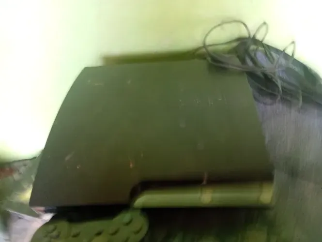 Ps3 slim ruim (olha descrição)