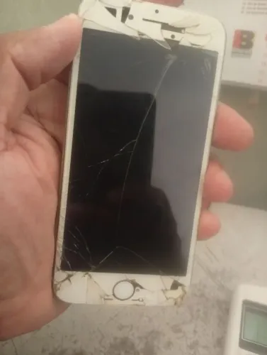 iPhone 8 plus para retirada de peças 