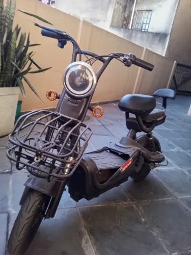 scooter moto elétrica 800w bateria de lítio 48v20ah com alarme!! 