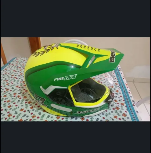 Capacete bieffe 3 Sport jean Azevedo usado 3 vezes