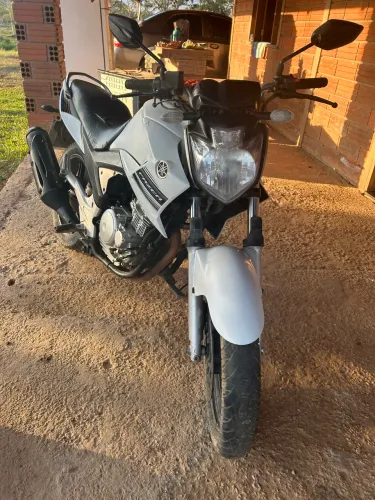 Yamaha Fazer 250 2014/15 Blueflex - 22 mil km