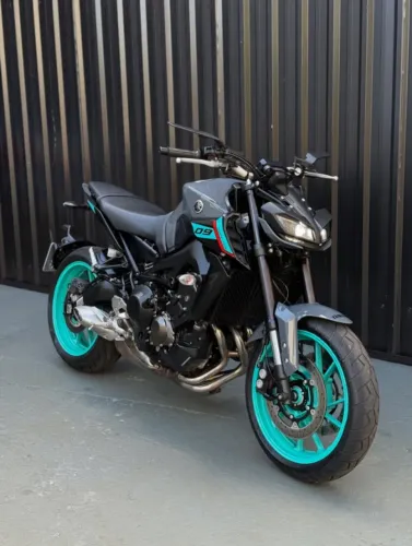 MOTO MT-09 - UNICO DONO - ENTRADA E PARCELA