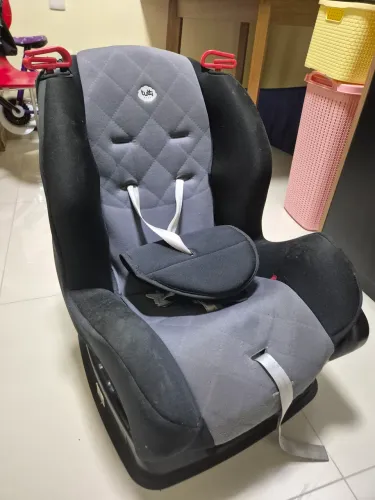 Cadeirinha infantil para automóvel Marca Tutti Baby 9 a 25 kg